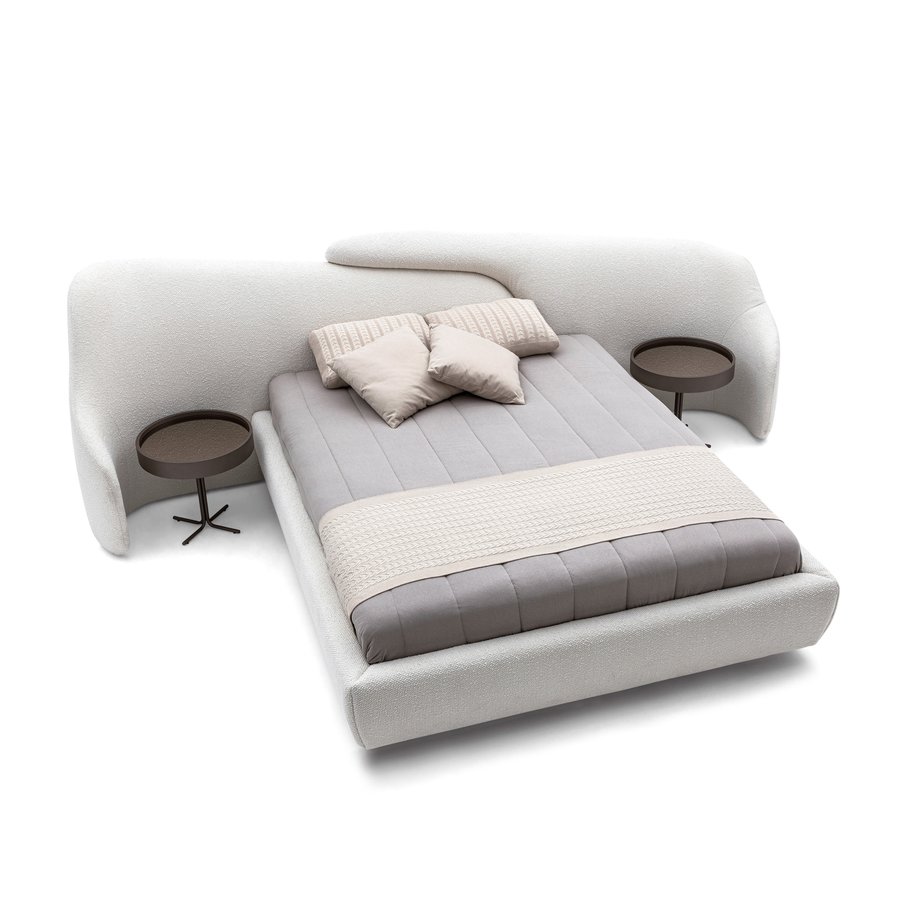 CAMA ZAHA